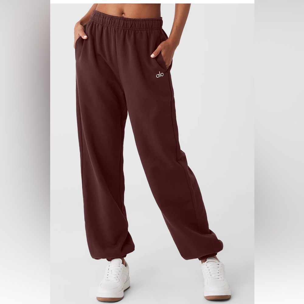 ALO Yoga Accolade Sweatpant Limited Edition color Cherry-Cola XXS